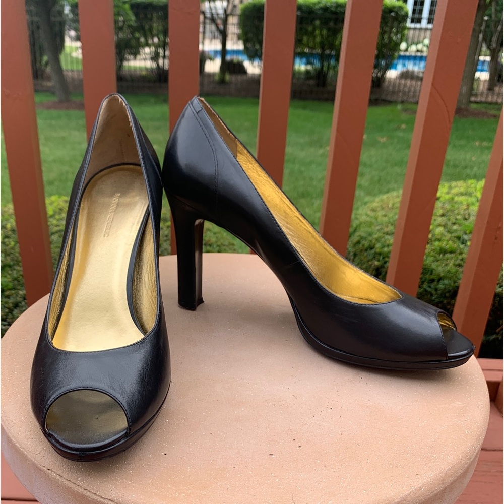 Banana Republic Pumps Made in Brazil